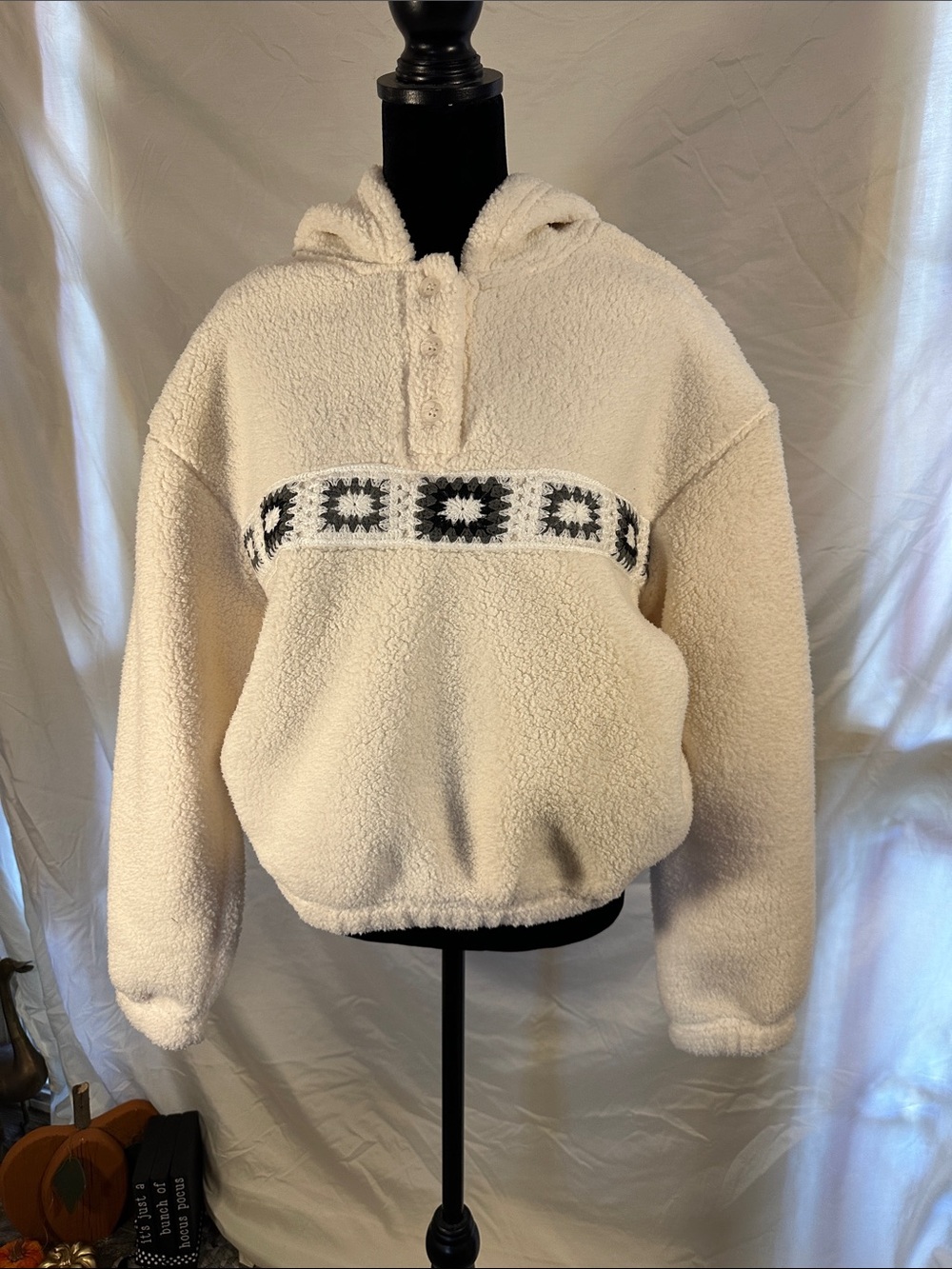 Cream Sherpa Pullover Hoodie with Geometric Chest Band